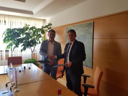 Podpis pogodbe-telovadnica